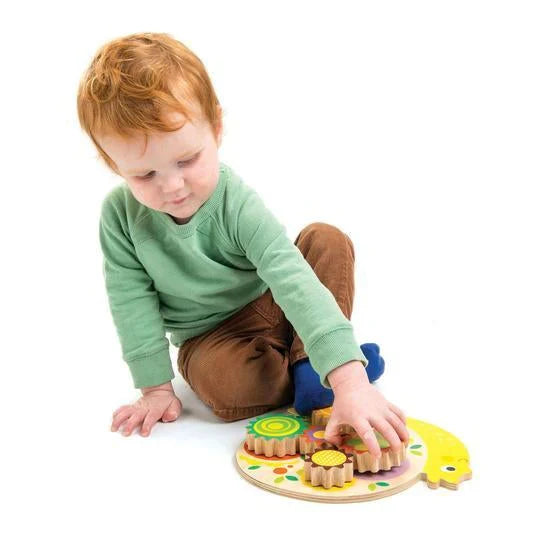 Snail Whirls Wooden Gear Puzzle - Tender Leaf Toys | Wooden Toy NZ