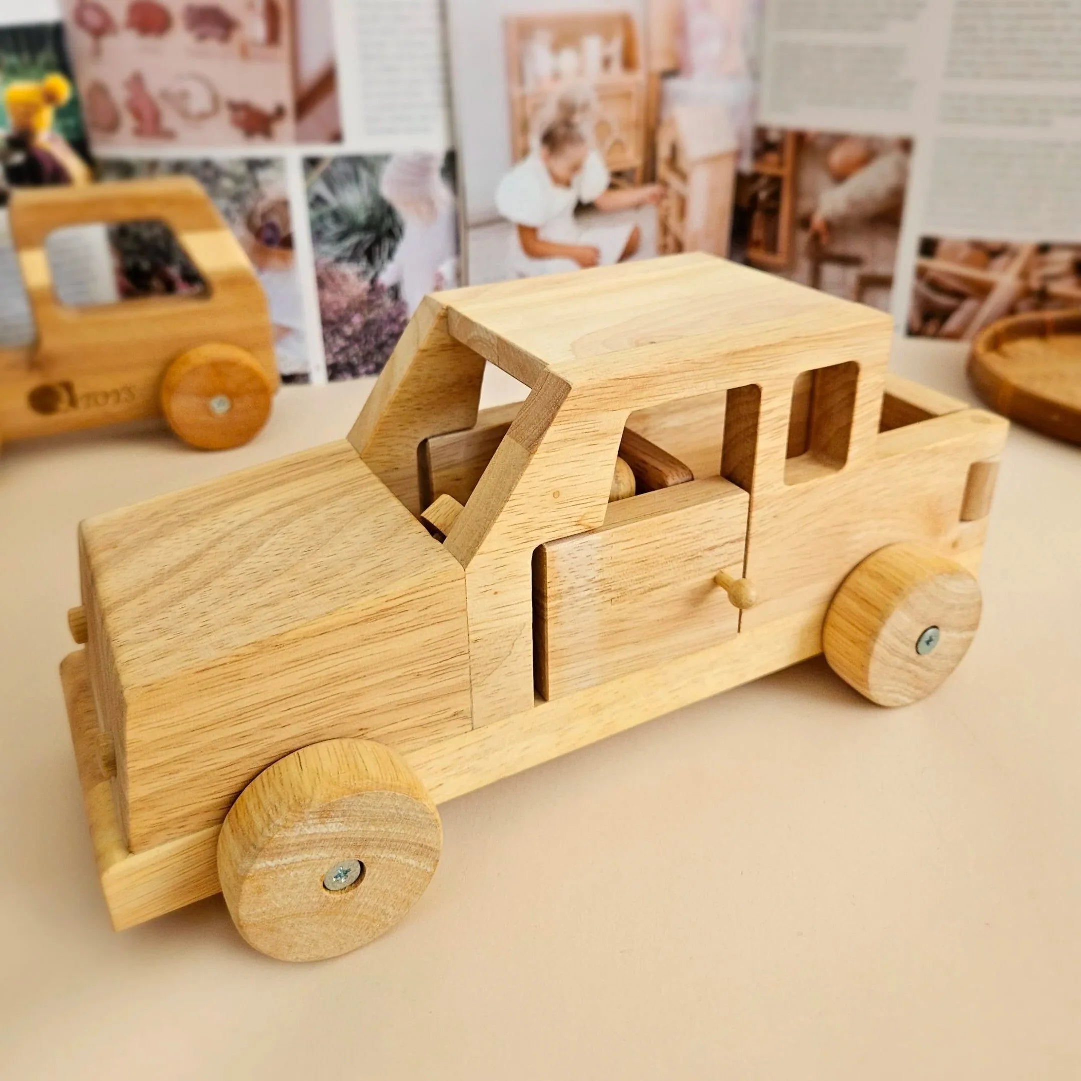 Wooden Safari Jeep - QToys | Wooden Toy NZ