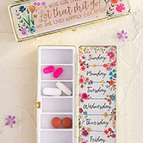 A wise girl: Daily Pill Box by Natural Life