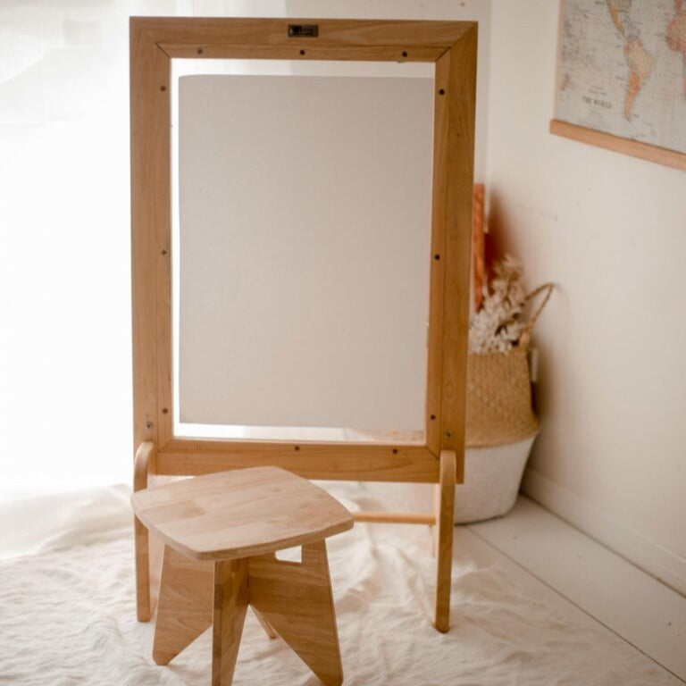 Toddler Perspex Easel - QToys | Wooden Montessori Toy NZ