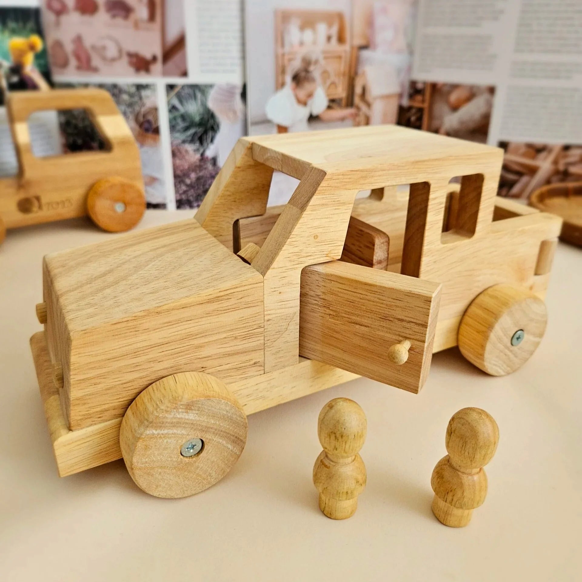 Wooden Safari Jeep - QToys | Wooden Toy NZ